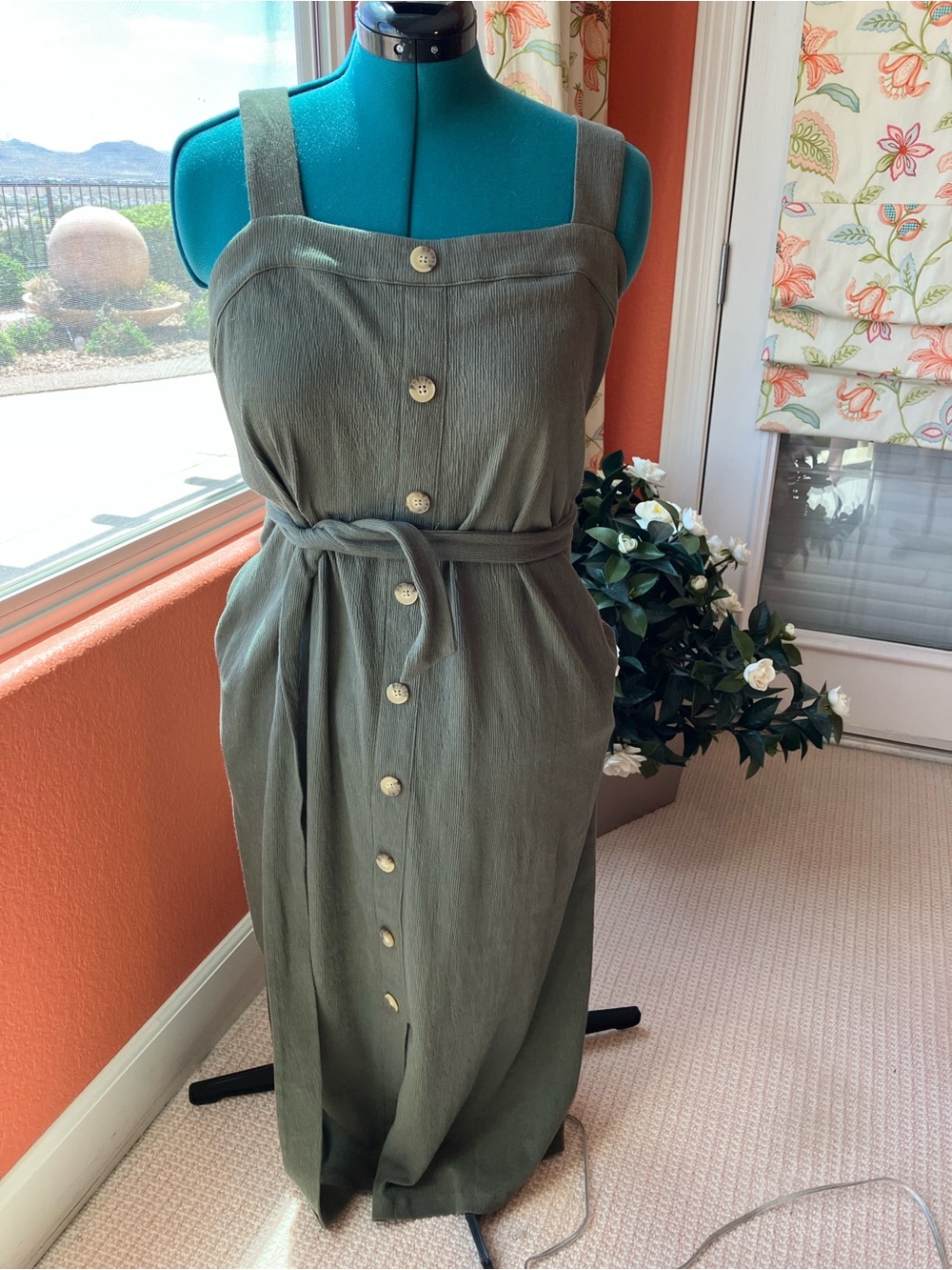 Ava+Viv Olive Green Button-Front Midi Dress X - Picture 2 of 9